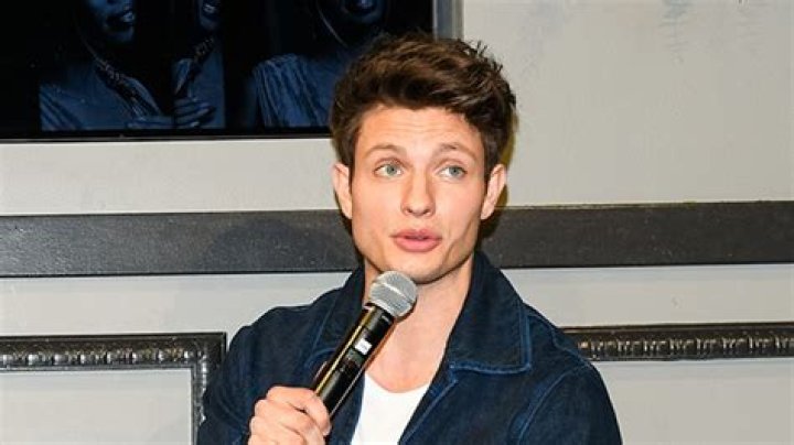 Who is Matt Rife? All About the Comedian – Hollywood Life