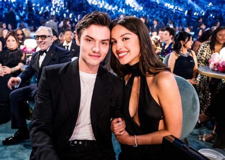 Who is Olivia O' Lovely Dating Now