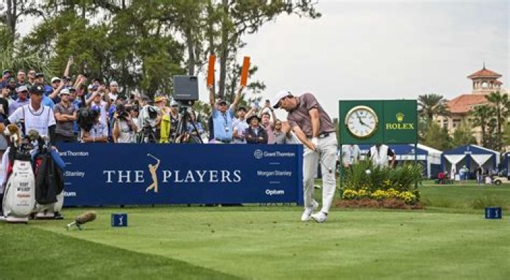 Why Are A Bunch Of Golfers Abandoning The PGA For A Brand New Saudi-Backed League? (Spoiler: Massive Amounts Of Money)